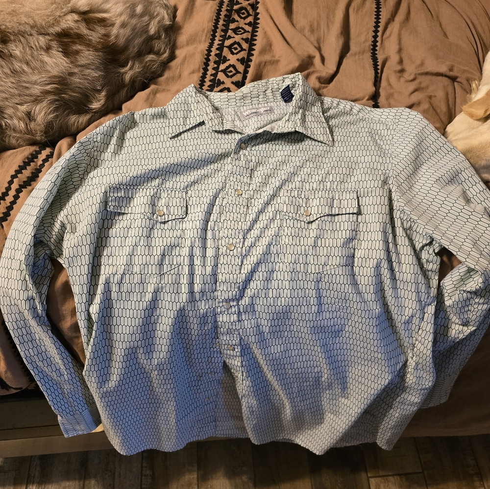 Wrangler Men's Green/white/grey Patterned Button Down Shirt